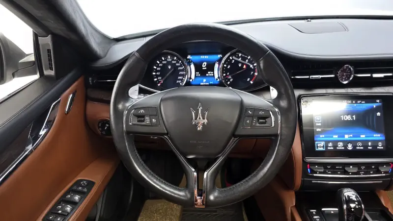 Maserati Quattroporte