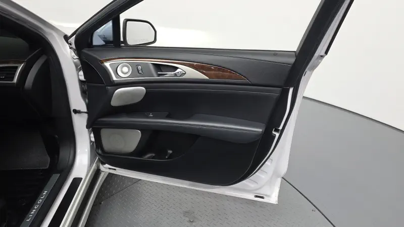 Lincoln Mkz
