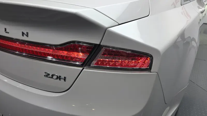 Lincoln Mkz