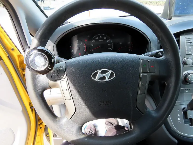 Hyundai Grand Starex