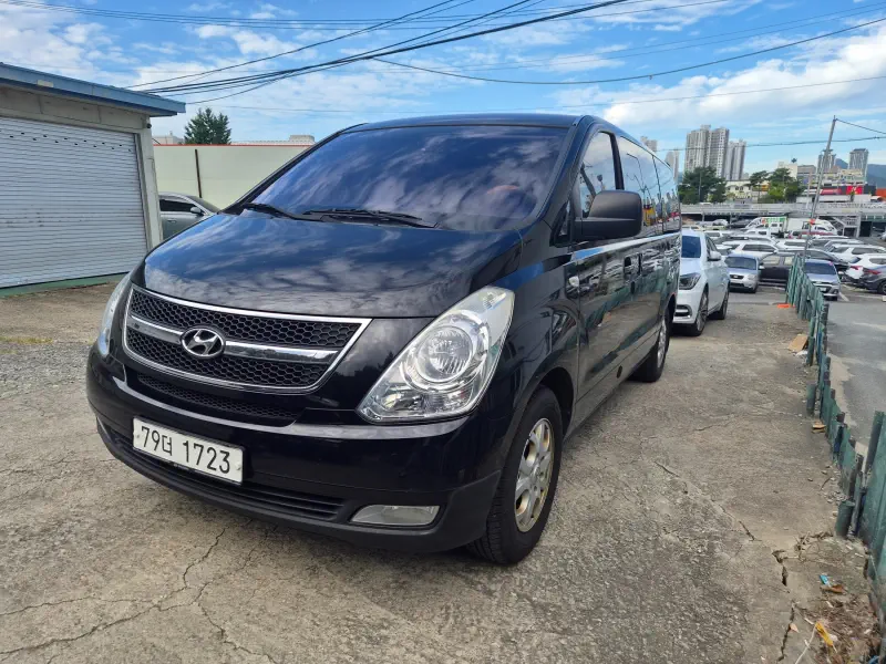 Hyundai Grand Starex