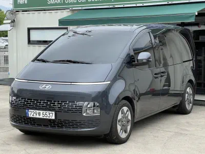 Hyundai Staria