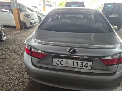 Lexus ES300h
