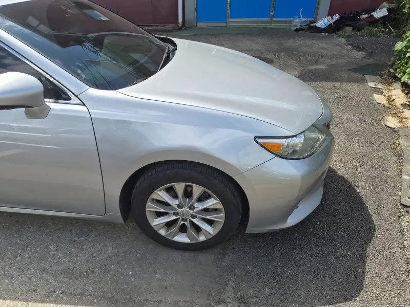 Lexus ES300h