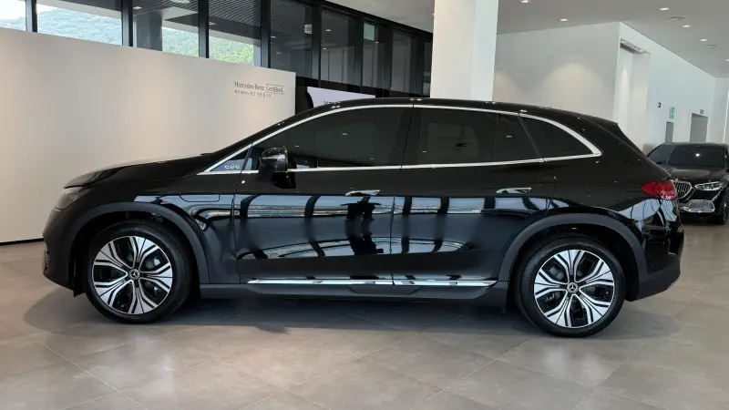 Mercedes-Benz EQE