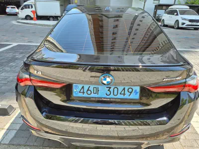 BMW i4