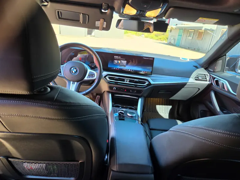 BMW i4