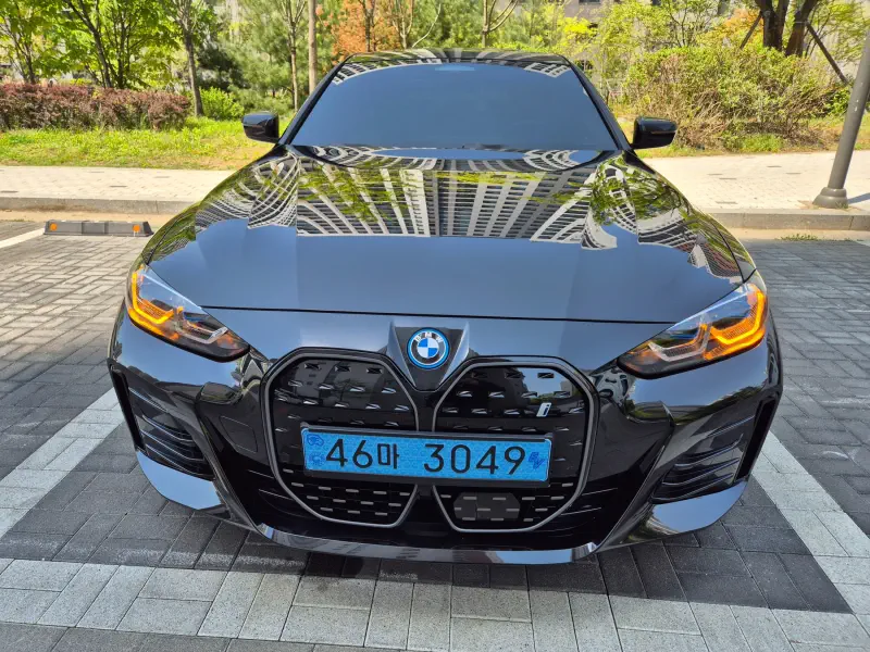 BMW i4
