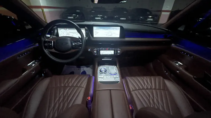 Genesis G90