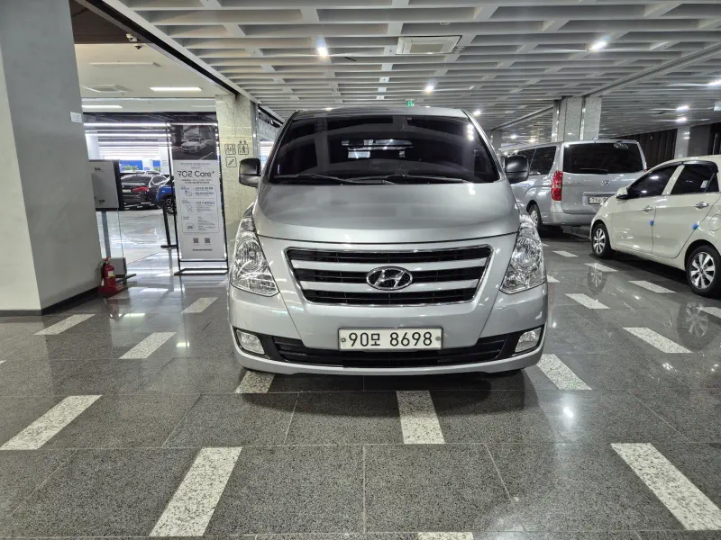 Hyundai Grand Starex