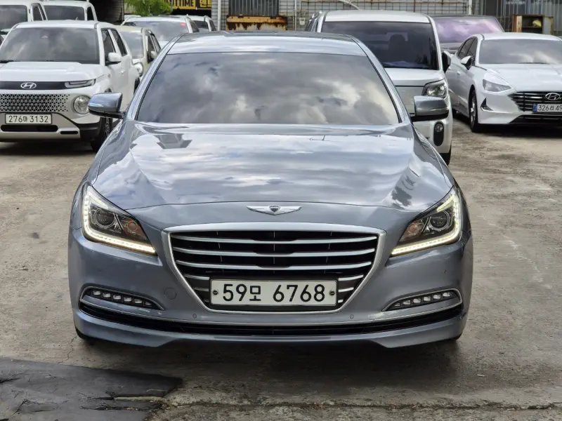 Hyundai Genesis