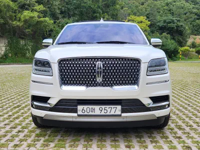 Lincoln Navigator