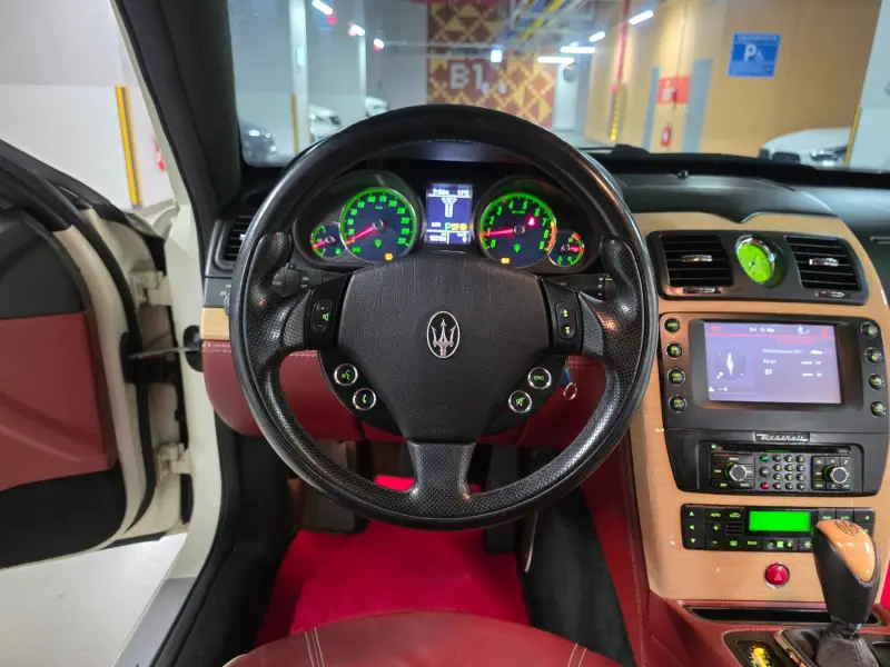 Maserati Quattroporte