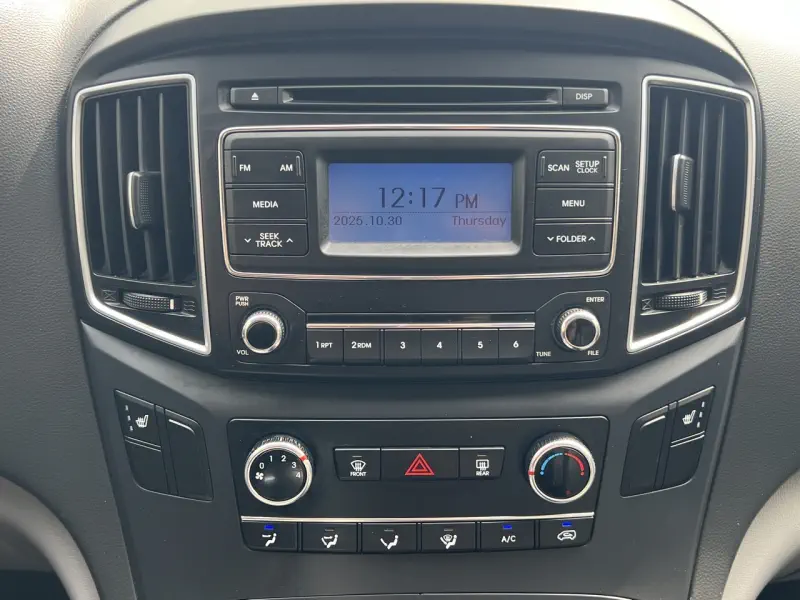 Hyundai Grand Starex