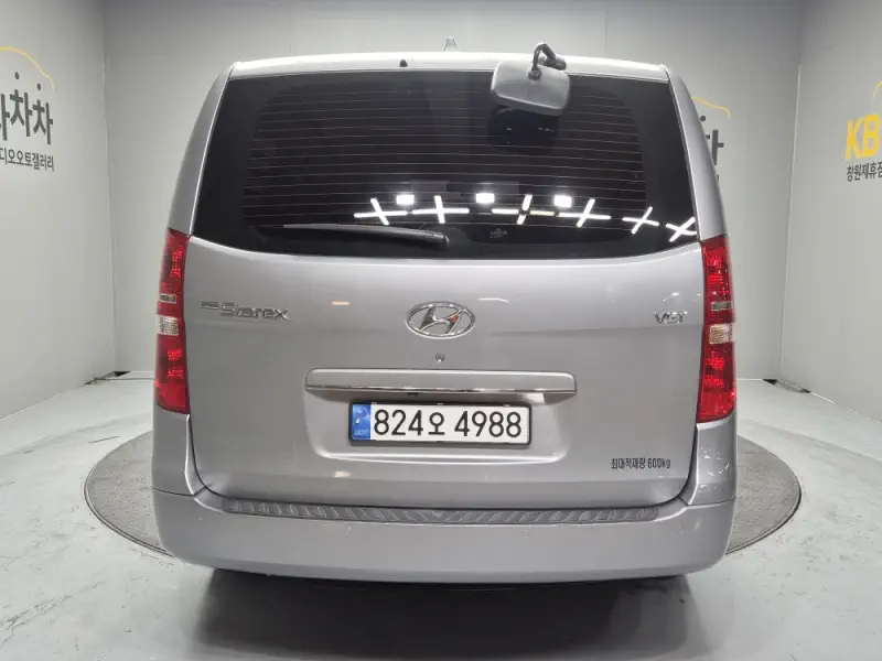 Hyundai Grand Starex