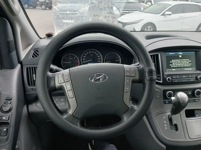 Hyundai Grand Starex