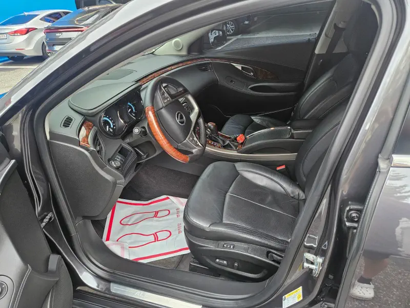 Chevrolet (GM Daewoo) Alpheon