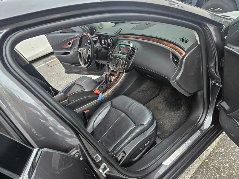 Chevrolet (GM Daewoo) Alpheon