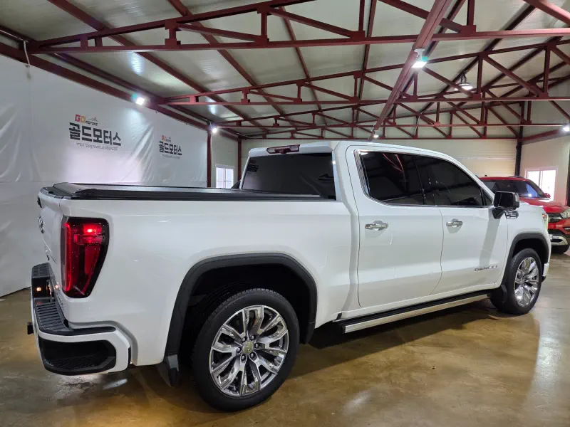 GMC SIERRA
