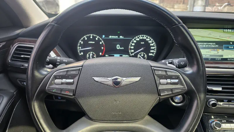 Genesis EQ900