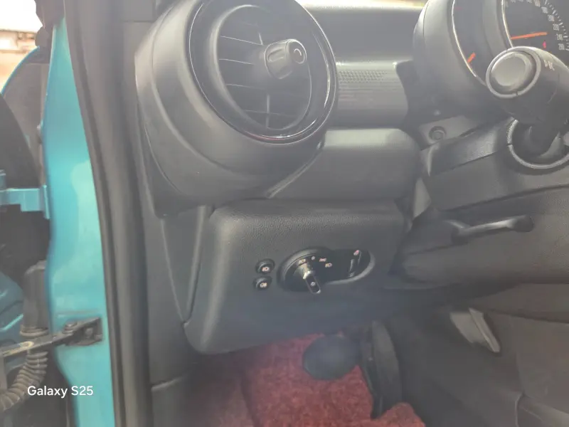 MINI Cabrio