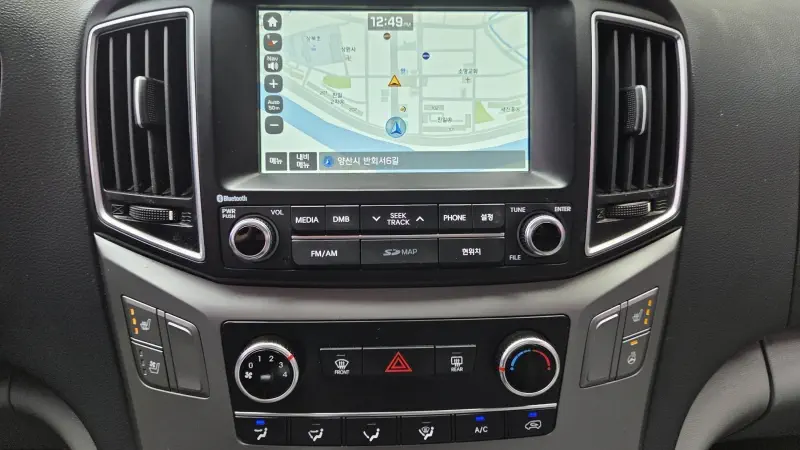 Hyundai Grand Starex