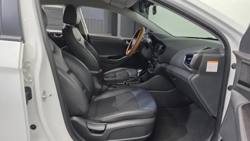 Hyundai Ioniq