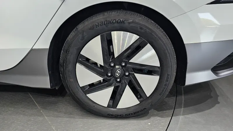 Hyundai Ioniq 6