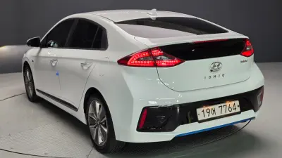 Hyundai Ioniq