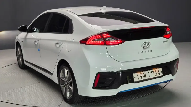 Hyundai Ioniq