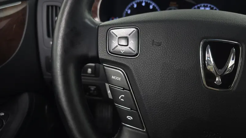 Hyundai Equus