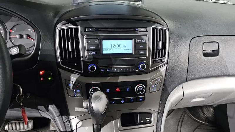 Hyundai Grand Starex