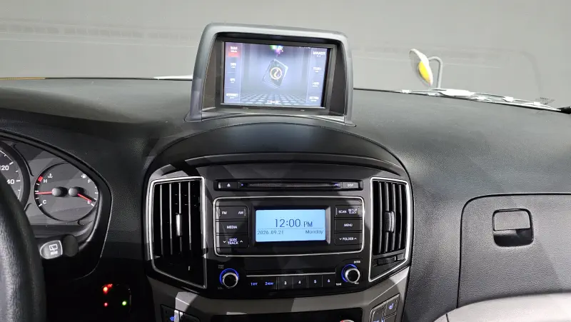 Hyundai Grand Starex