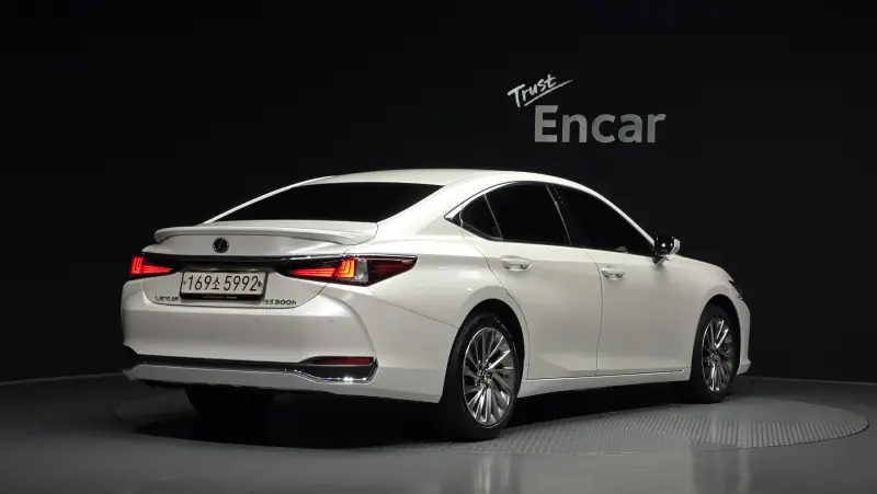 Lexus ES300h