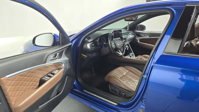 Genesis G70