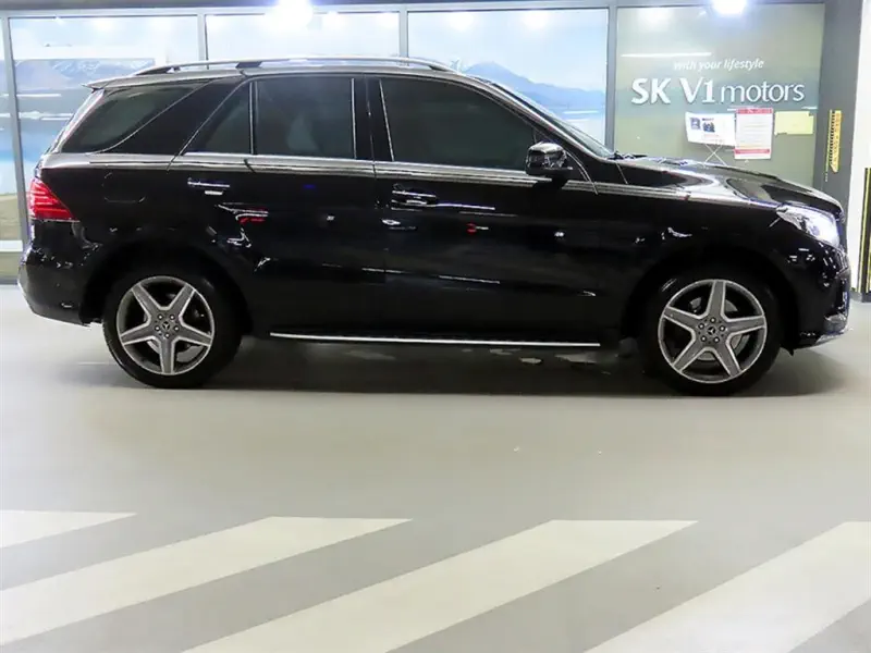 Mercedes-Benz GLE-Class