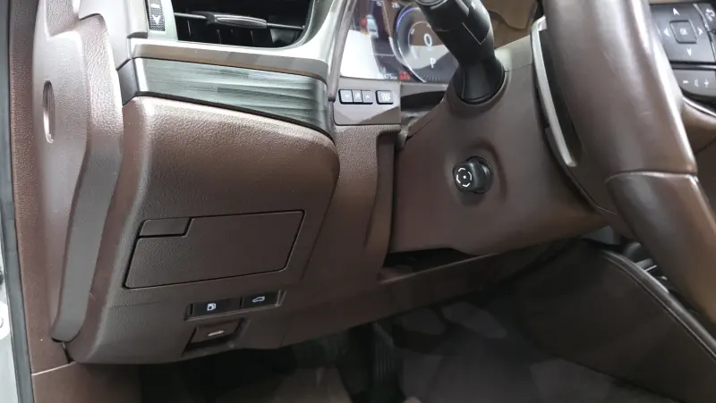 Lexus ES300h
