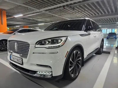 Lincoln Aviator