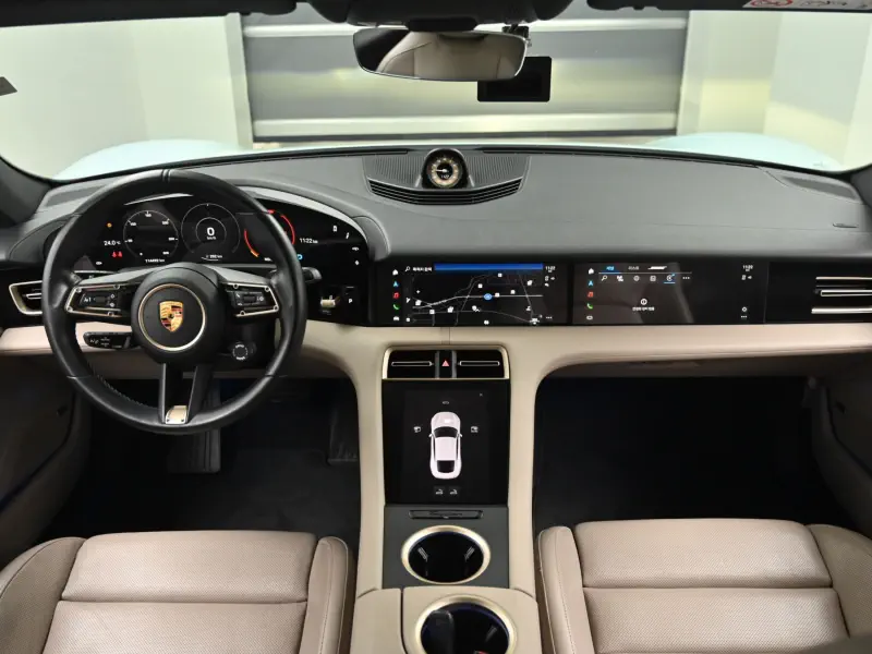 Porsche Taycan