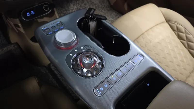 Genesis GV60