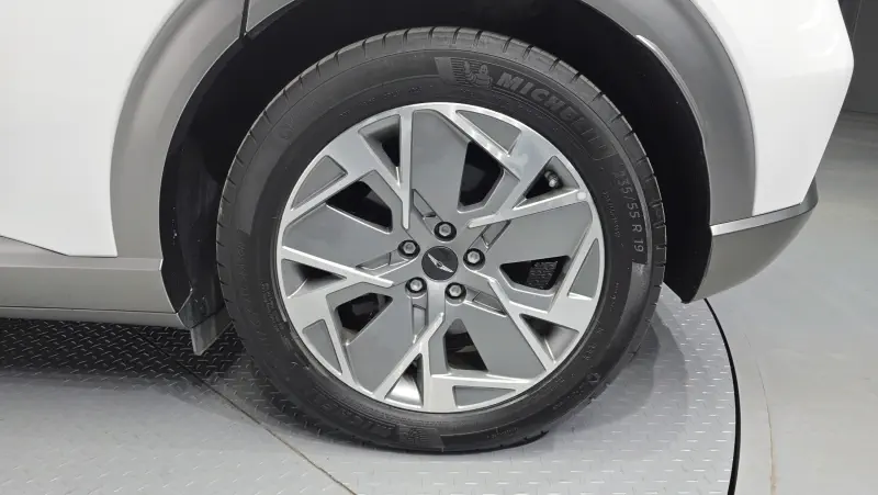 Genesis GV60