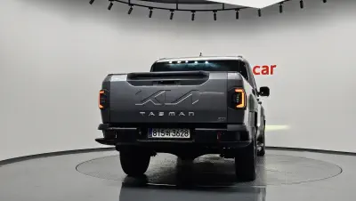 Kia Tasman