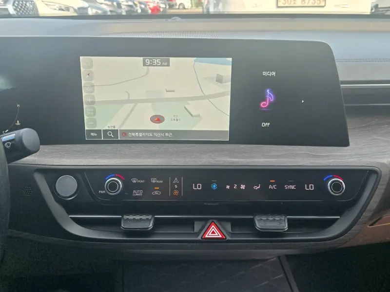 Kia K8