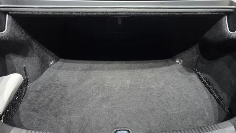 Genesis EQ900
