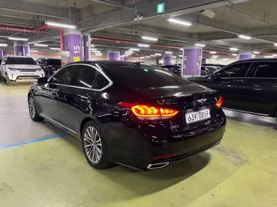 Hyundai Genesis