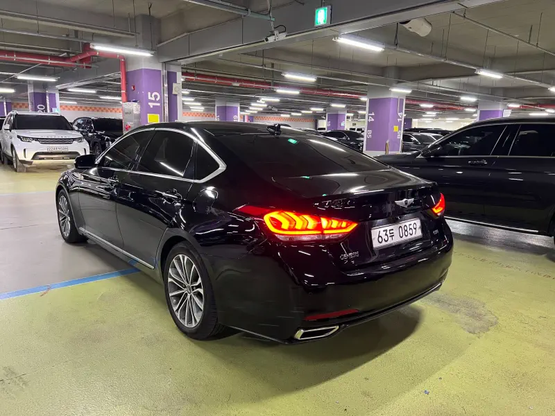 Hyundai Genesis