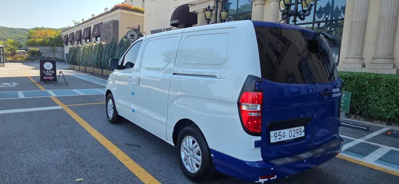 Hyundai Grand Starex