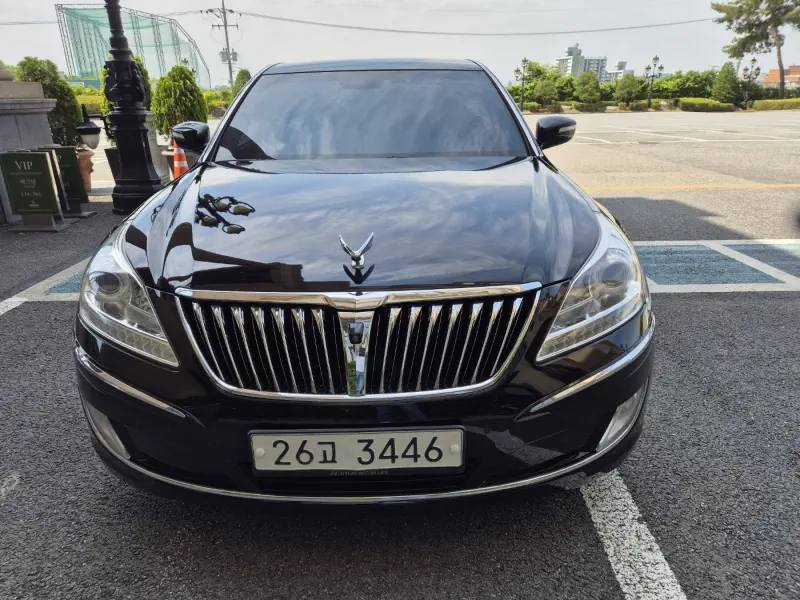 Hyundai Equus