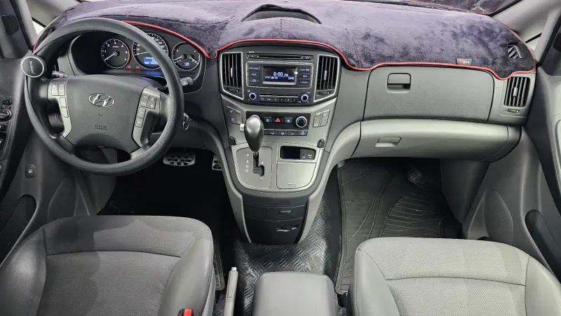 Hyundai Grand Starex