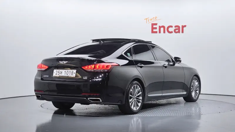 Hyundai Genesis